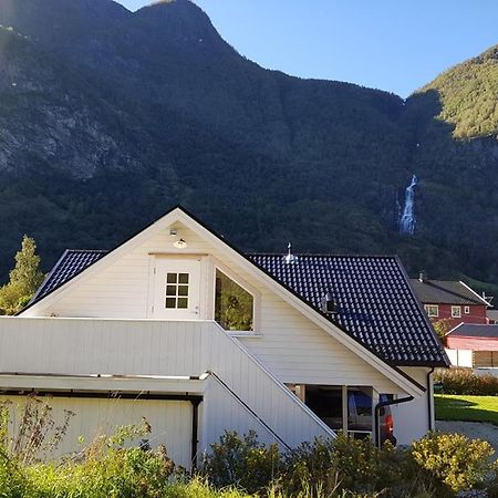 Bright And Cozy Apartment 1.5Km From City Centre Aurland Extérieur photo